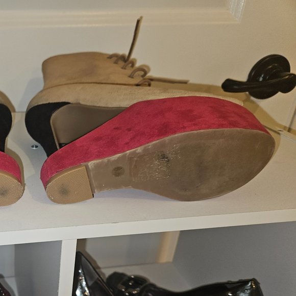 Dolce Vita 8 Bootie - Picture 4 of 12